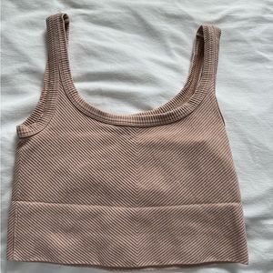 Pink tank top cropped
